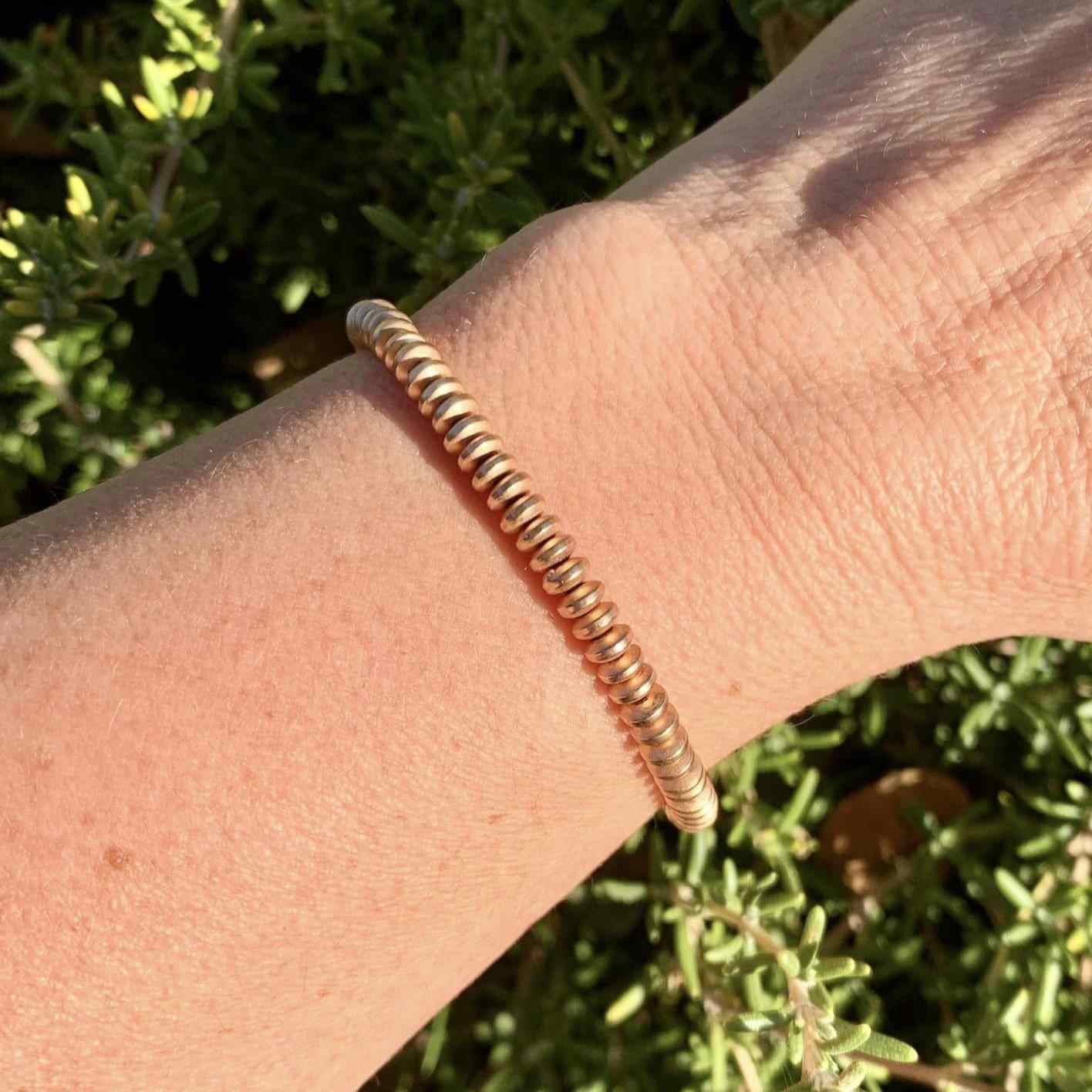 Hematite Bracelet 4 mm Matte Rondelle Beads 4mm – Grounding Energy and Minimalist Elegance