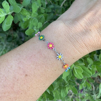 Daisy Chain Link Bracelet